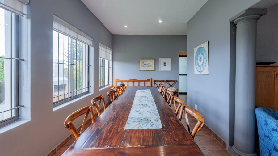 5 Bedroom Property for Sale in Struisbaai Western Cape